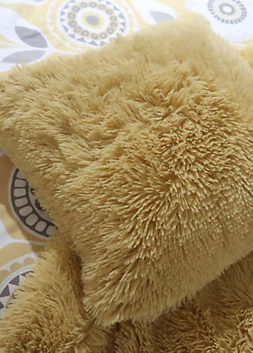 Catherine Lansfield Soft & Cuddly Cushion | Bonprix