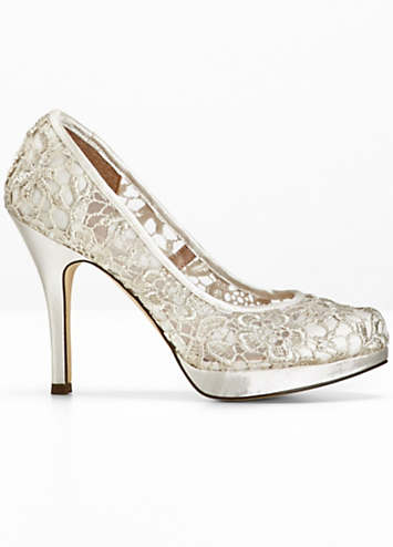Lace court shoes Clearance