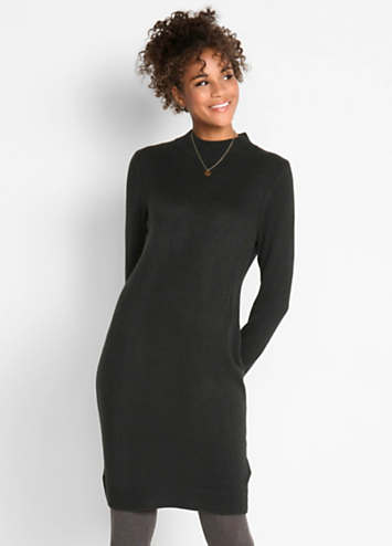 next black knitted dress