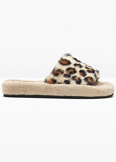 leopard print slippers