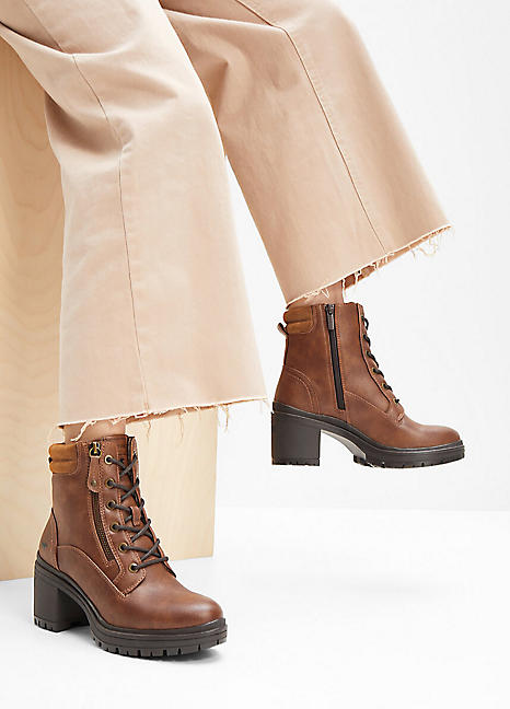 Mustang Ankle Boots