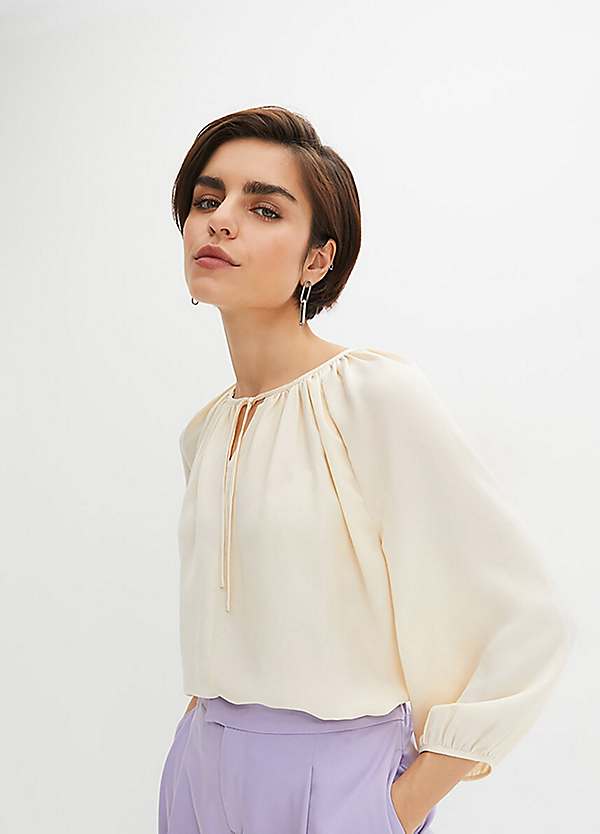 chest pocket sweatshirt