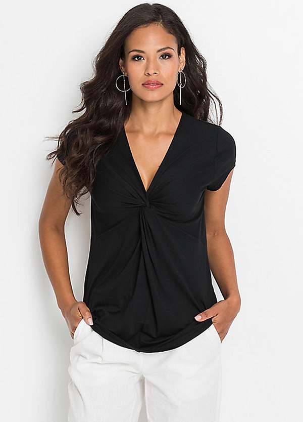 cut out v neckline knot front tee