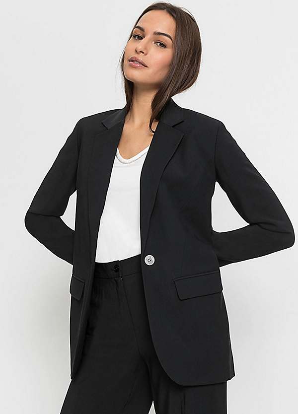 One 2025 button blazer