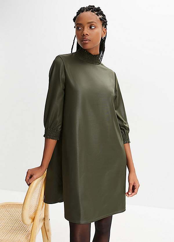 ruched neckline