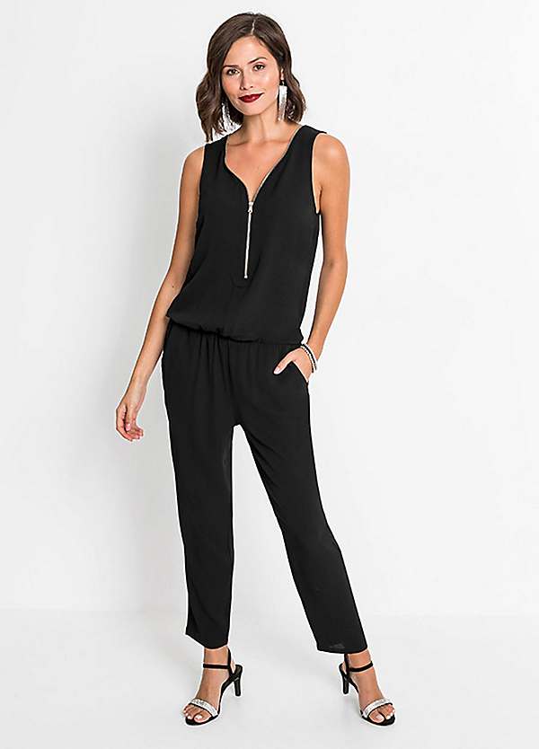 jumpsuit with shirt inside